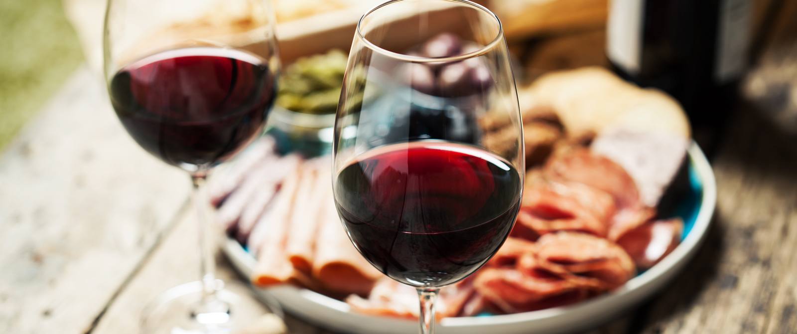 Enjoy a Italian aperitif on the hotel terrace 