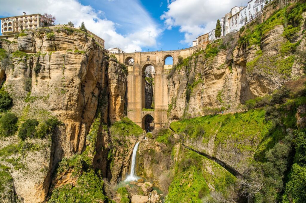 22Andalucia-Bike_Tour-Ronda-Puente_Nuevo-Scenary
