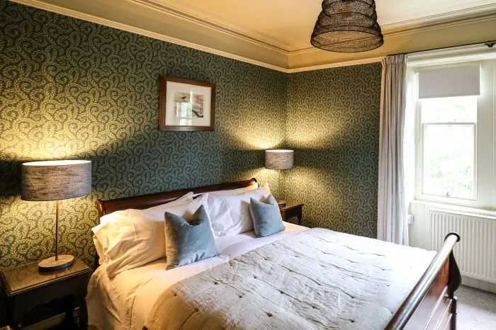 The Black Swan Hotel guest room suite