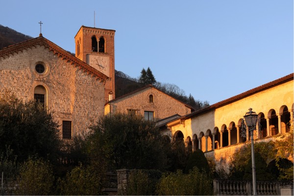 Visit the Santa Maria Abbey