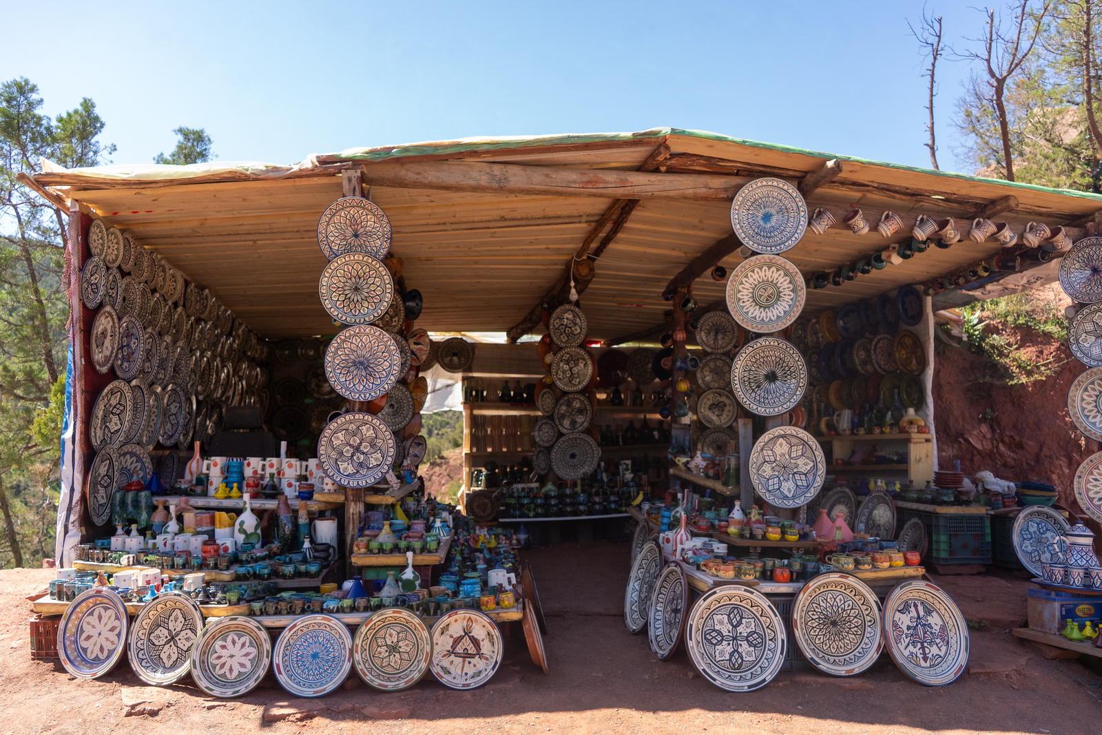 Cycle past Berber (Amazigh) artisans